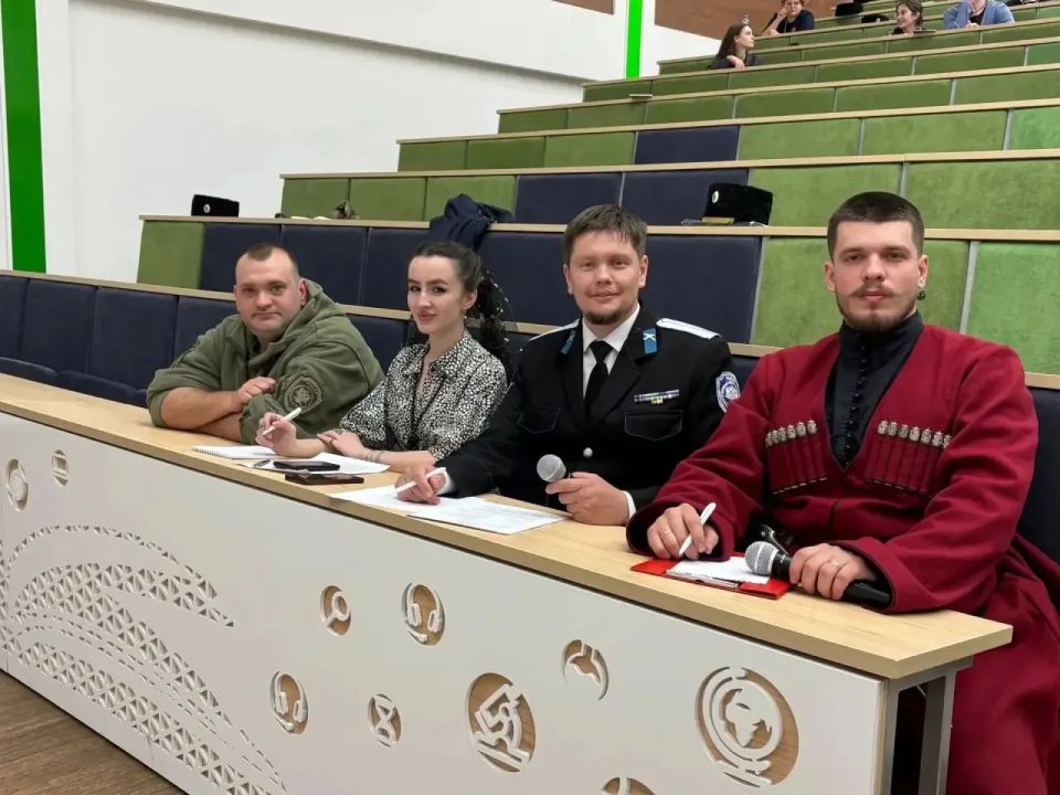 Делегация Алтайского края представила регион на Слете казачьей молодёжи