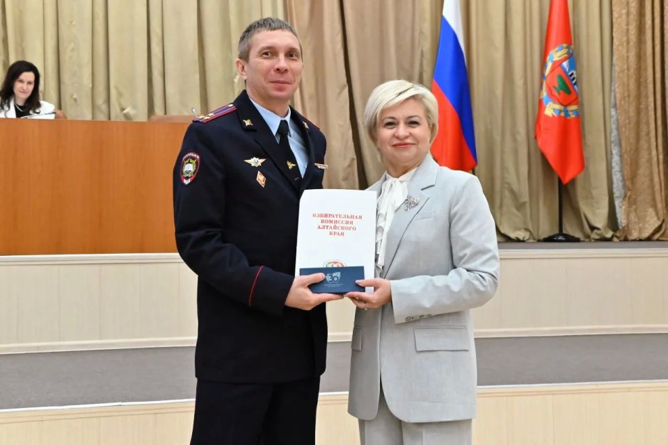Наградами Избирательной комиссии Алтайского края отмечены представители научно-преподавательского сообщества региона Наградами Избирательной комиссии Алтайского края отмечены представители научно-преподавательского сообщества региона