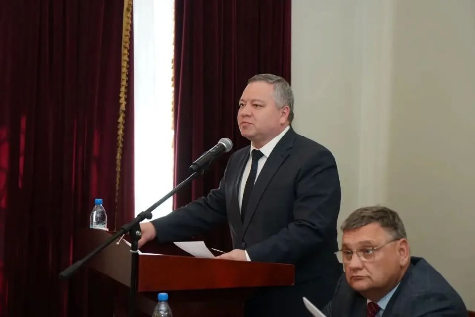 В Год единства народов России в Алтайском крае прошло пленарное заседание, посвященное Дню славянской письменности и культуры В Год единства народов России в Алтайском крае прошло пленарное заседание, посвященное Дню славянской письменности и культуры