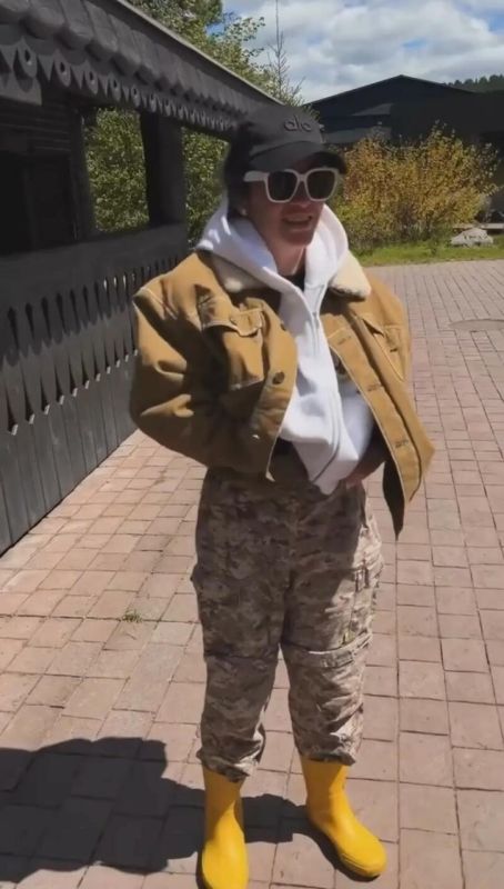 Ксения Бородина «подцепила» клеща во время отдыха на Алтае Ксения Бородина «подцепила» клеща во время отдыха на Алтае