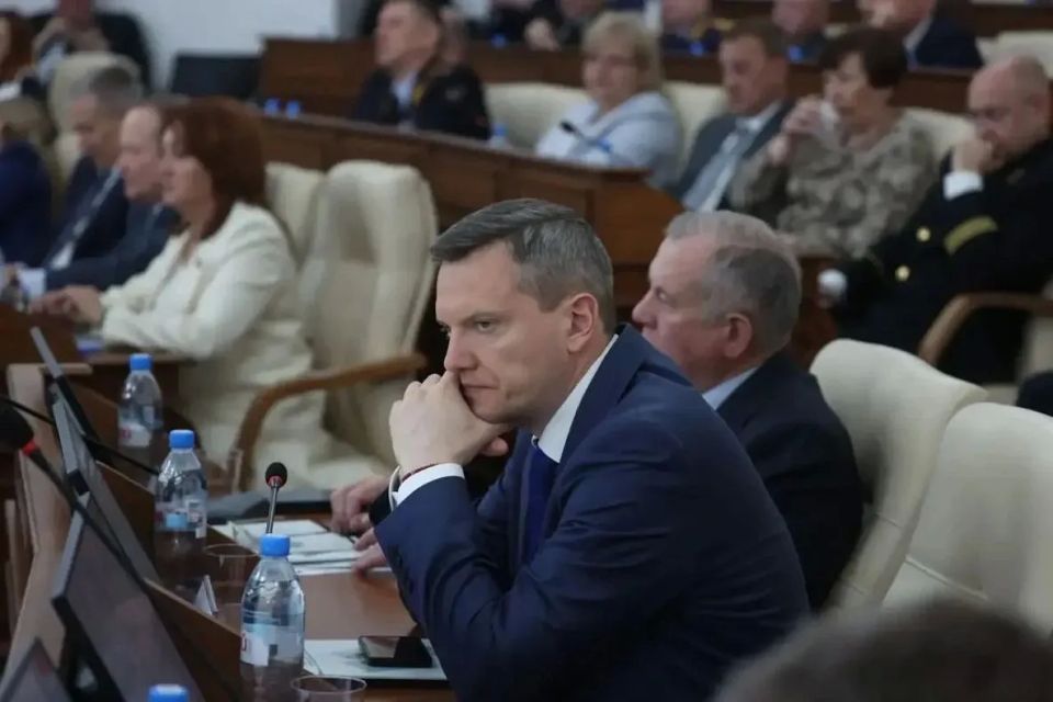 Губернатор Алтайского края Виктор Томенко выступил перед депутатами АКЗС с докладом об итогах деятельности в 2025 году Губернатор Алтайского края Виктор Томенко выступил перед депутатами АКЗС с докладом об итогах деятельности в 2025 году