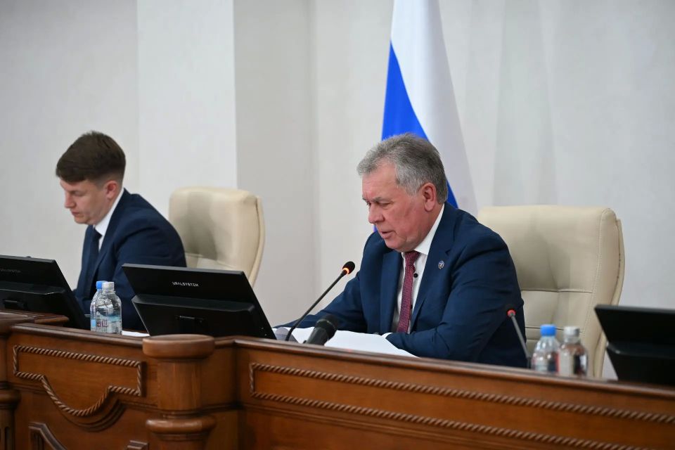 Алтайский край достойно справляется с вызовами времени Алтайский край достойно справляется с вызовами времени