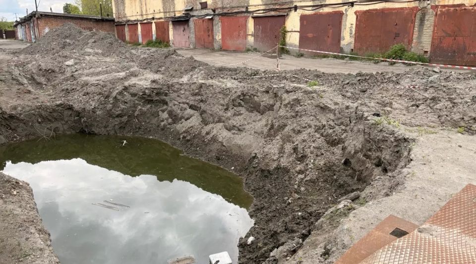 Бийчанам пояснили, можно ли решить проблему с гаражами, установленными на коллекторе