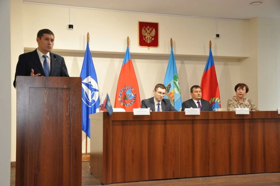 В Барнауле поздравили тружеников предприятий химической промышленности В Барнауле поздравили тружеников предприятий химической промышленности