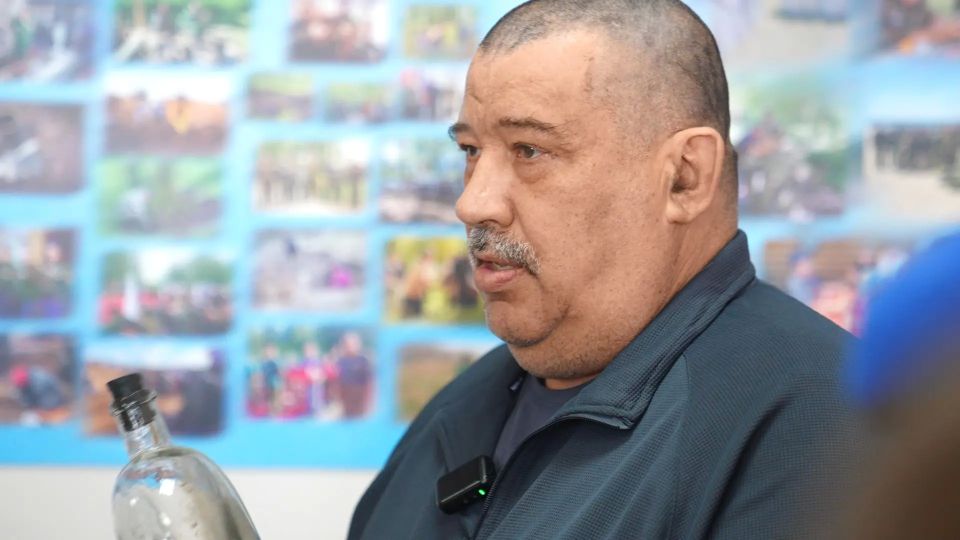 «Будешь руководить церемонией захоронения»: как алтайский поисковик Вячеслав Овсиенко возвращает имена пропавшим солдатам «Будешь руководить церемонией захоронения»: как алтайский поисковик Вячеслав Овсиенко возвращает имена пропавшим солдатам