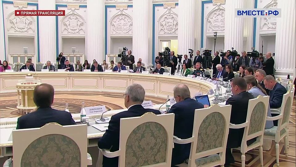 Уменьшить размер первоначального взноса по семейной ипотеке для многодетных семей призвала Валентина Матвиенко