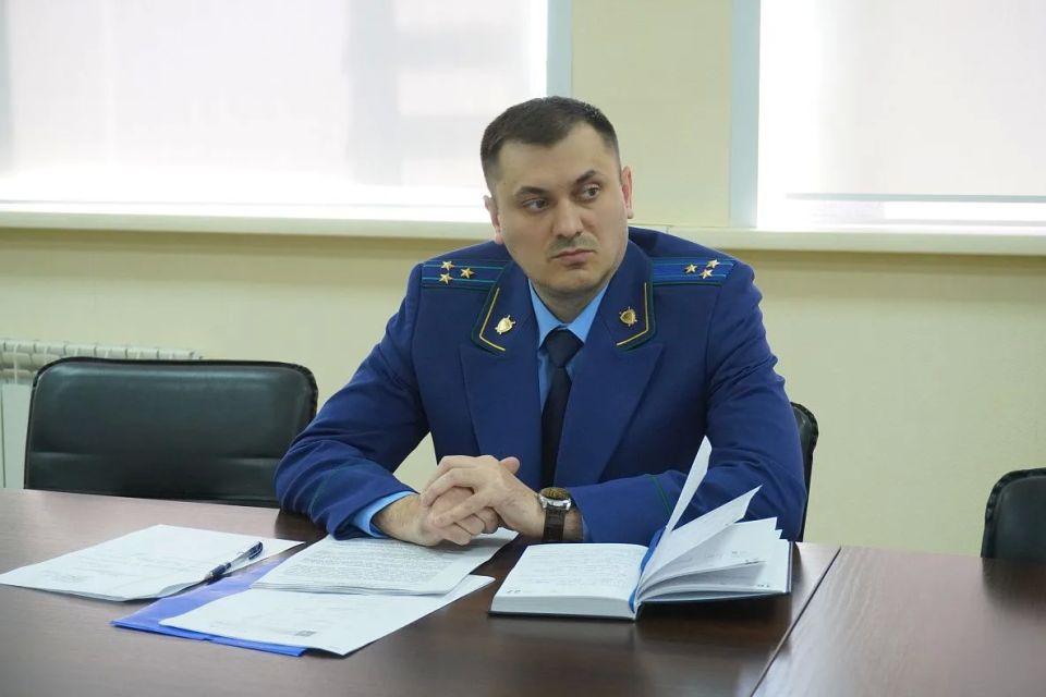 В Барнауле обсудили детали капитального ремонта еще одной городской школы В Барнауле обсудили детали капитального ремонта еще одной городской школы