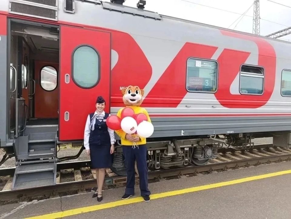 Вагон с детской игровой зоной запустили в составе пригородного поезда Барнаул – Рубцовск в Алтайском крае