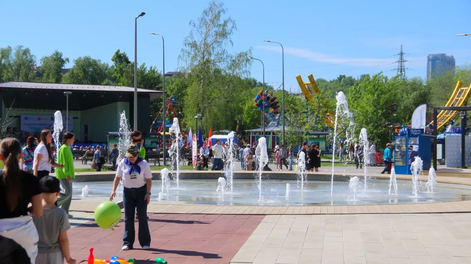 В Барнауле празднуют День защиты детей В Барнауле празднуют День защиты детей
