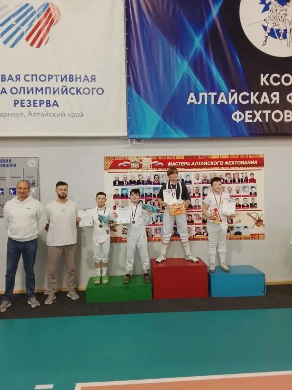 Юные рубцовчане стали призёрами краевого турнира по фехтованию на саблях