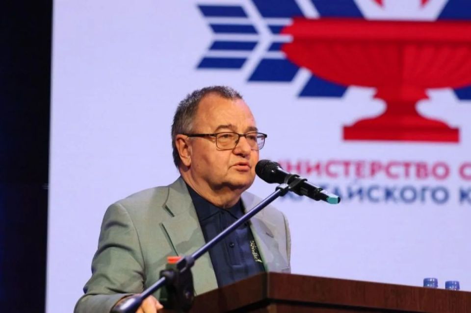 Председателю Общественного совета при Министерстве спорта Алтайского края Борису Трофимову сегодня исполнился 71 год!
