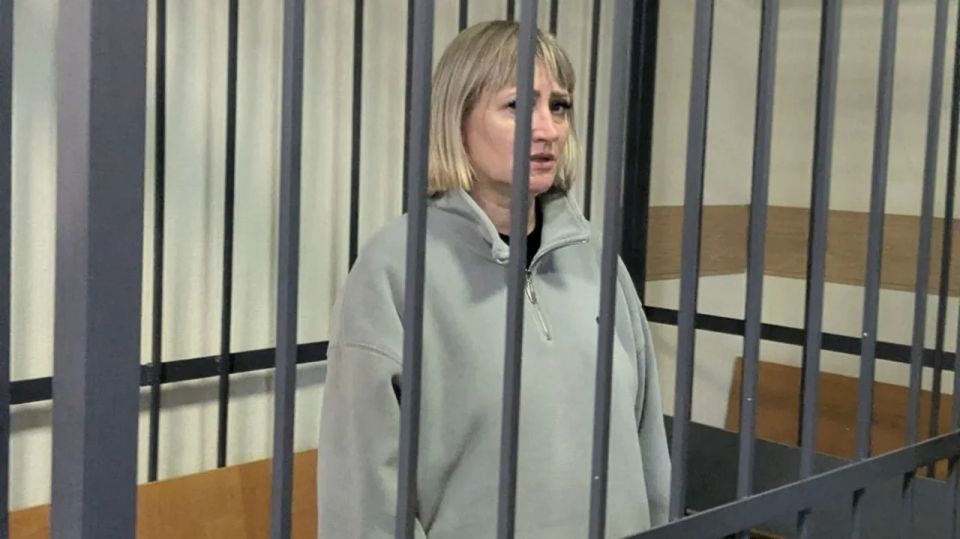 Процесс по делу депутата АКЗС Клюшниковой отложили в пятый раз