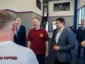 Губернатор Виктор Томенко оценил новый физкультурно-оздоровительный комплекс в Барнауле