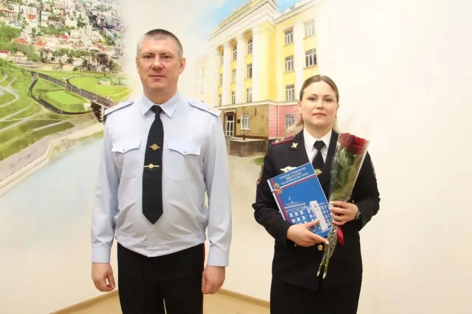 С профессиональным праздником поздравили сотрудников подразделений по делам несовершеннолетних