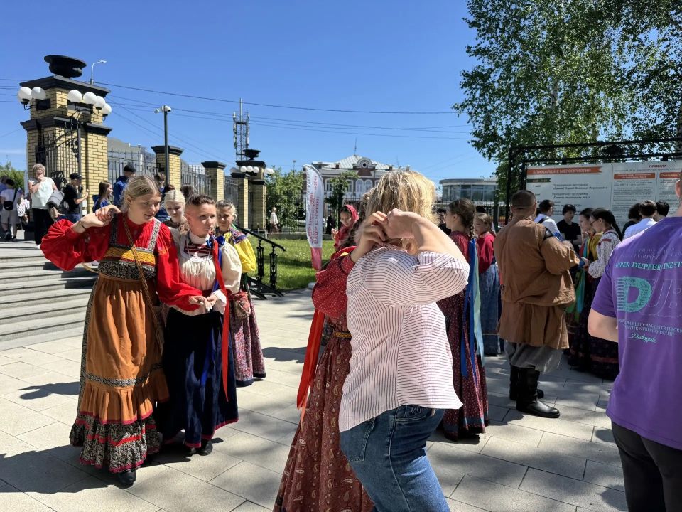 День защиты детей начали отмечать в барнаульском парке «Центральный»