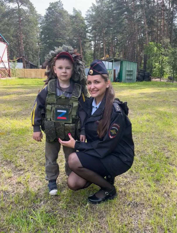 Госавтоинспекция города Барнаула поздравляет с Днем защиты детей! Госавтоинспекция города Барнаула поздравляет с Днем защиты детей!