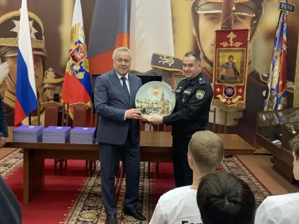 Делегация города Барнаула посетила Президентский полк Делегация города Барнаула посетила Президентский полк