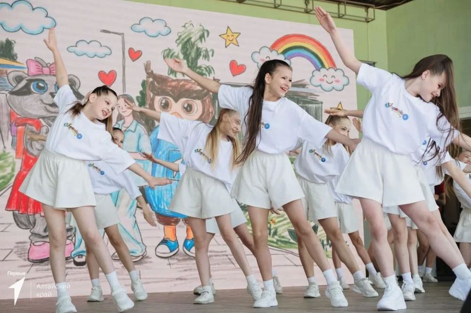 Ирина Солнцева приняла участие в Фестивале детства и юности «Фестиваль Движения Первых» Ирина Солнцева приняла участие в Фестивале детства и юности «Фестиваль Движения Первых»