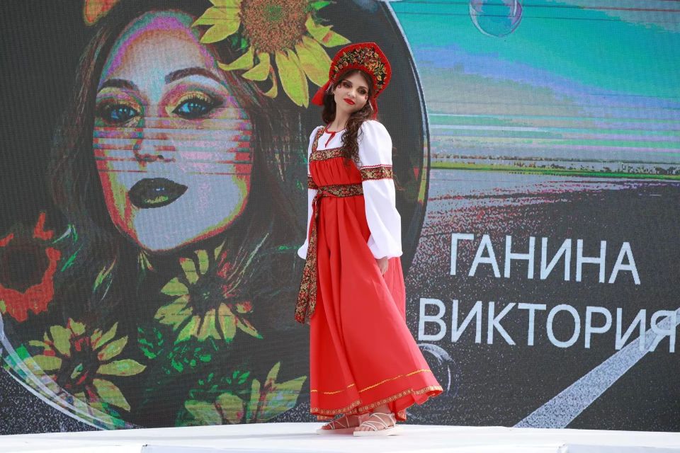 В Барнауле впервые прошел краевой конкурс визажа В Барнауле впервые прошел краевой конкурс визажа