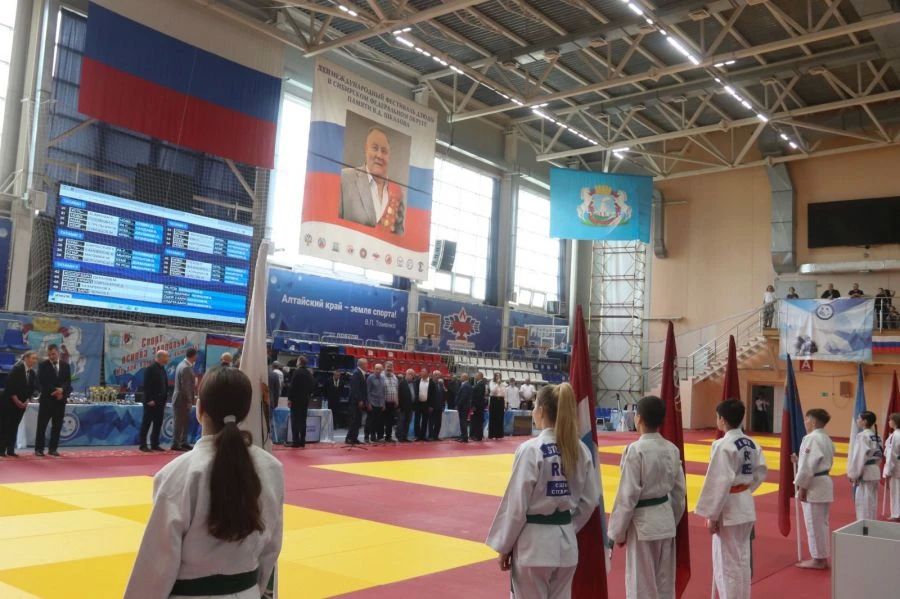 В Барнауле в 22-й раз прошёл Международный фестиваль дзюдо в Сибирском федеральном округе памяти Владимира Шкалова В Барнауле в 22-й раз прошёл Международный фестиваль дзюдо в Сибирском федеральном округе памяти Владимира Шкалова