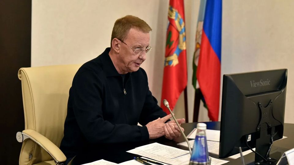Вячеслав Франк провел оперативное аппаратное совещание Вячеслав Франк провел оперативное аппаратное совещание