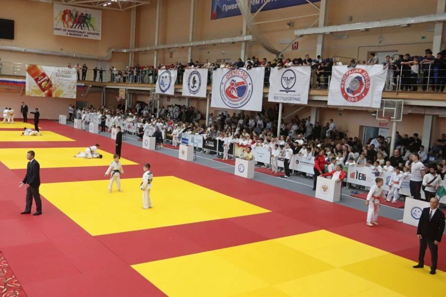 В Барнауле в 22-й раз прошёл Международный фестиваль дзюдо в Сибирском федеральном округе памяти Владимира Шкалова