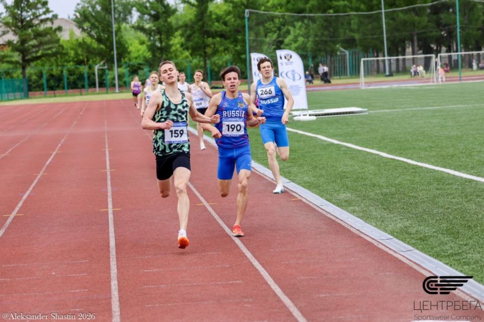 Легкоатлеты Алтайского края завоевали на чемпионате и первенстве СФО в Омске 19 золотых медалей и более 30 наград другого достоинства