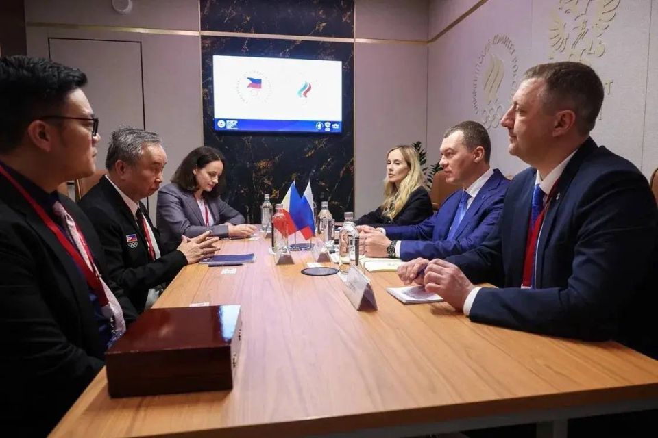 Михаил Дегтярёв: Двусторонняя спортивная, а также международная повестка стали предметом обсуждения с президентом Олимпийского комитета Филиппин Абрахамом Толентино Михаил Дегтярёв: Двусторонняя спортивная, а также международная повестка стали предметом обсуждения с президентом Олимпийского комитета Филиппин Абрахамом Толентино