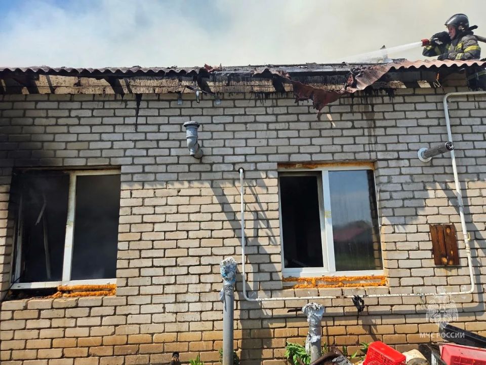 В Бельмесёво ликвидирован пожар В Бельмесёво ликвидирован пожар