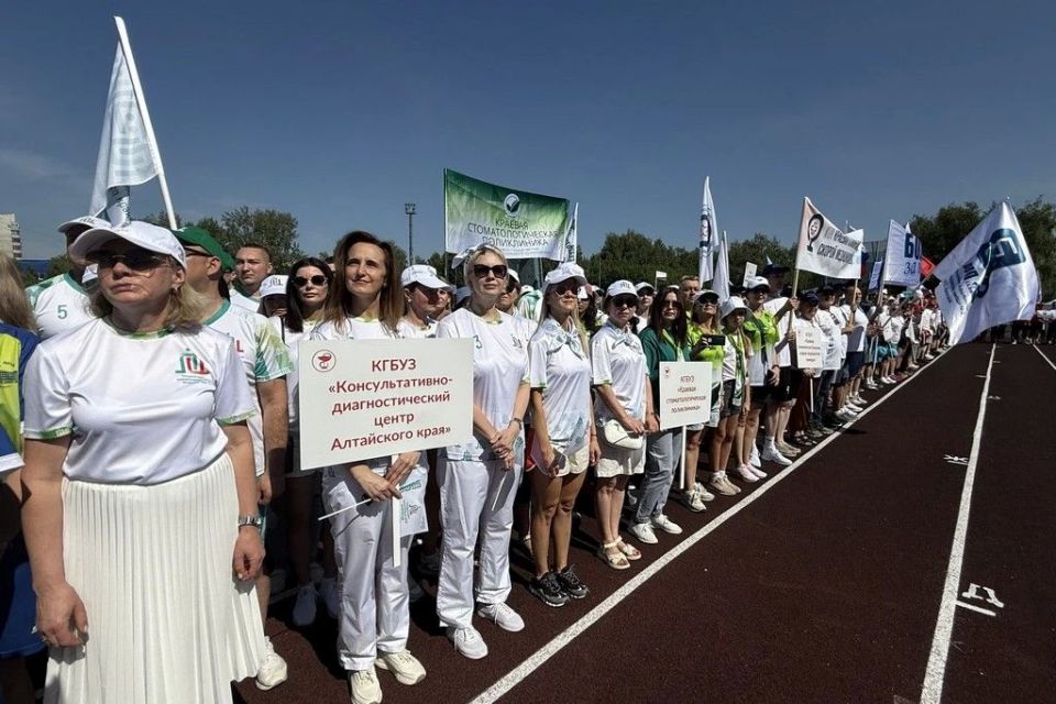 Депутаты АКЗС поприветствовали финалистов Фестиваля спорта работников здравоохранения