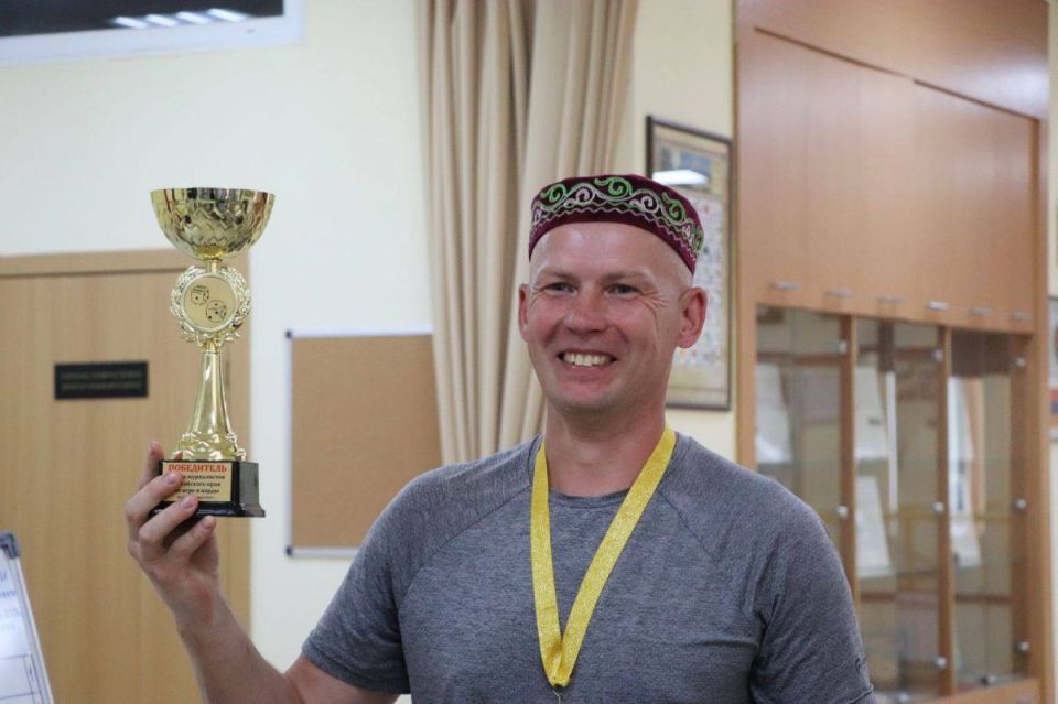 Барнауле прошел IV Кубок журналистов Алтайского края по нардам Барнауле прошел IV Кубок журналистов Алтайского края по нардам