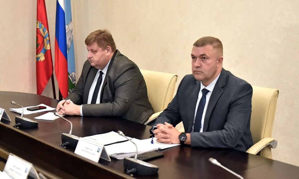 Вячеслав Франк провел оперативное аппаратное совещание Вячеслав Франк провел оперативное аппаратное совещание