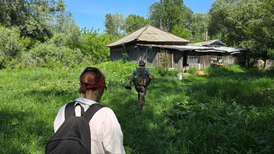 Волонтёры из разных регионов России ищут 19-летнего парня, пропавшего в водоёме в посёлке Бельмесёво Волонтёры из разных регионов России ищут 19-летнего парня, пропавшего в водоёме в посёлке Бельмесёво