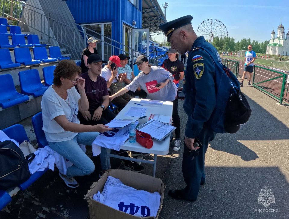 ГТО по-пожарному: быстро, сильно, профессионально ГТО по-пожарному: быстро, сильно, профессионально