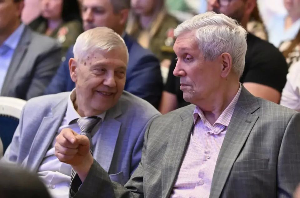 Виктор Томенко: Общественной палате Алтайского края исполнилось 20 лет Виктор Томенко: Общественной палате Алтайского края исполнилось 20 лет