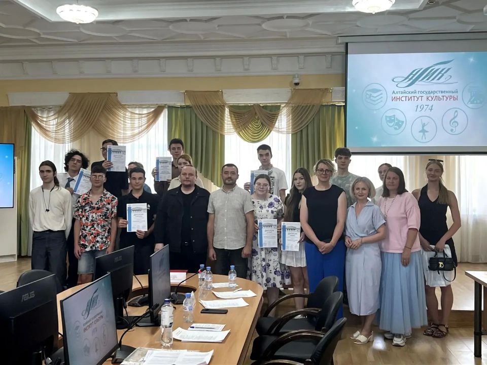 АГИК, Министерство культуры Алтайского края и «Фабрика Кино» объединились для развития регионального кинематографа АГИК, Министерство культуры Алтайского края и «Фабрика Кино» объединились для развития регионального кинематографа