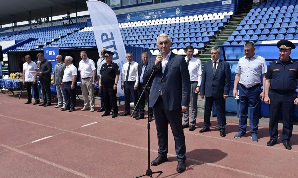 В Барнауле прошло награждение победителей VI Кубка ВТБ по мини-футболу В Барнауле прошло награждение победителей VI Кубка ВТБ по мини-футболу