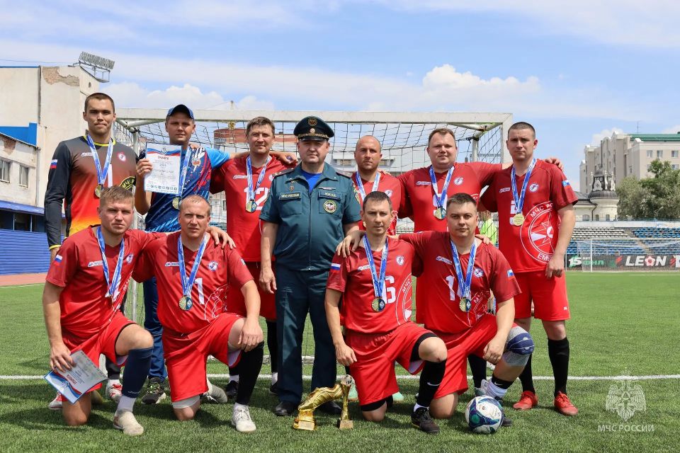 «Золото» у МЧС!. . Завершился турнир по мини-футболу среди органов государственной власти Алтайского края «Золото» у МЧС!. . Завершился турнир по мини-футболу среди органов государственной власти Алтайского края