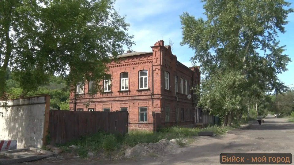 О домах дореволюционной постройки на ул. Мухачёва в Бийске