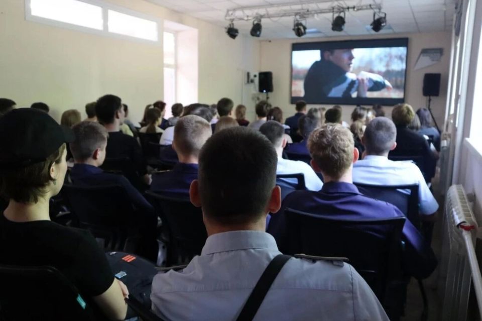 В Новоалтайске открылась фотовыставка «Несломленные», посвященная героям СВО из Алтайского края В Новоалтайске открылась фотовыставка «Несломленные», посвященная героям СВО из Алтайского края