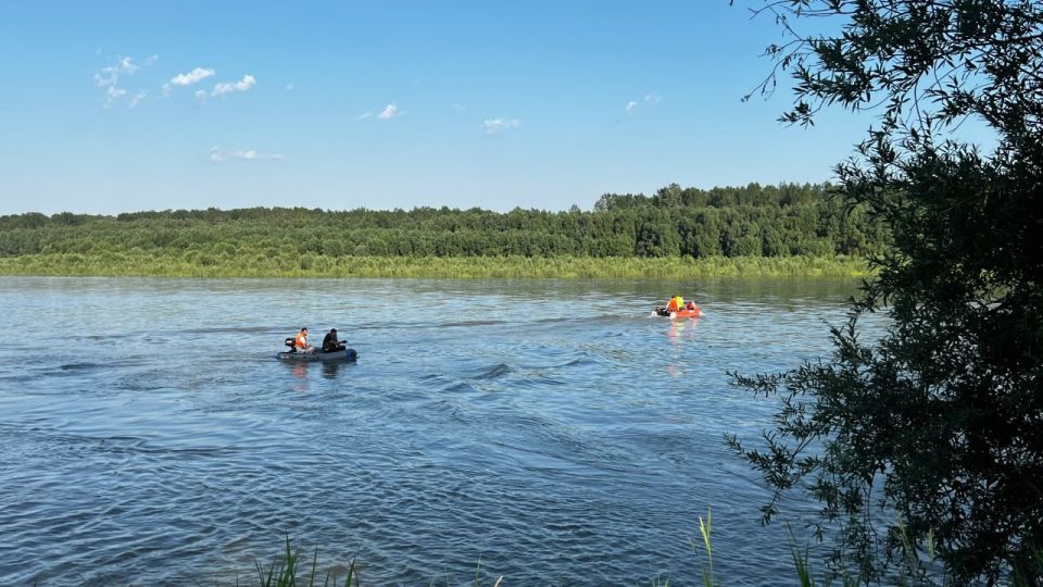 В районе поселка Бельмесево ведутся поиски пропавшего 19-летнего парня В районе поселка Бельмесево ведутся поиски пропавшего 19-летнего парня