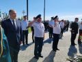 Торжественная церемония поднятия Государственного флага Российской Федерации прошла в Нагорном парке Барнаула у стелы «Город трудовой доблести»