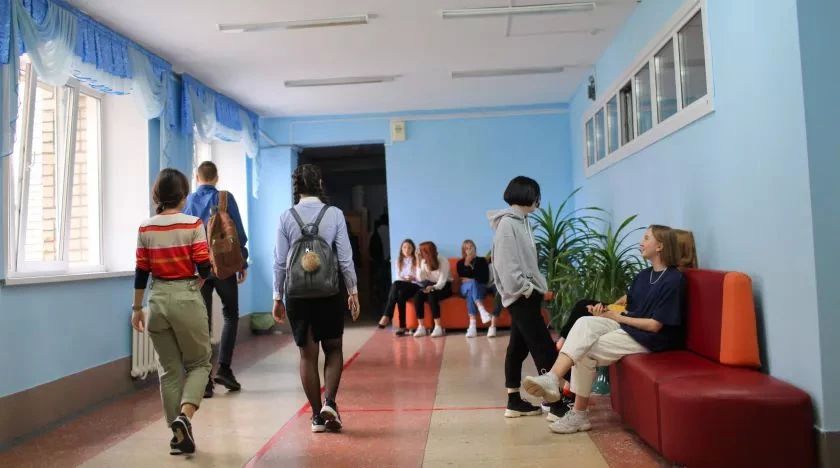 Бийским подросткам напоминают правила трудоустройства