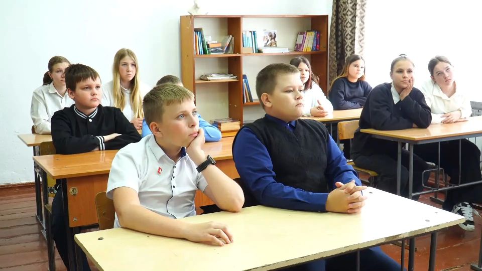 «Хочу создать своё оружие»: как шестиклассник из алтайского села собирает исторические макеты и помогает бойцам СВО «Хочу создать своё оружие»: как шестиклассник из алтайского села собирает исторические макеты и помогает бойцам СВО