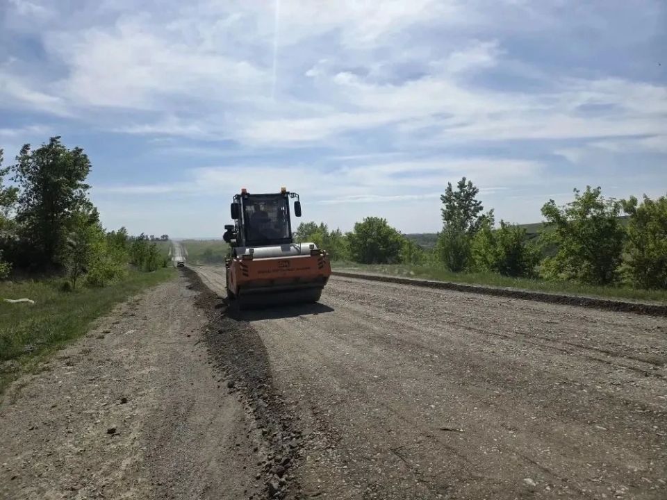 В рамках нацпроекта на трассе Алейск – Чарышское за два года обновят еще 14 км В рамках нацпроекта на трассе Алейск – Чарышское за два года обновят еще 14 км