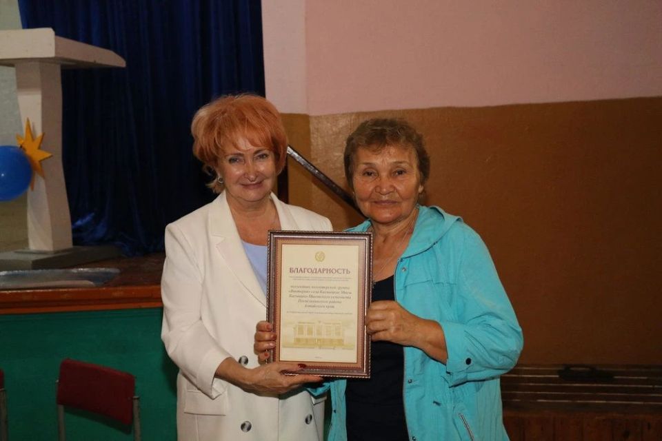 Ирина Солнцева поздравила жителей Калмыцких Мысов с 250-летним юбилеем села Ирина Солнцева поздравила жителей Калмыцких Мысов с 250-летним юбилеем села