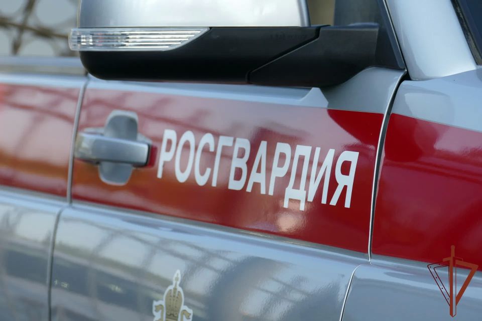В Алтайском крае Росгвардейцы оказали содействие экстренным службам в ликвидации пожара