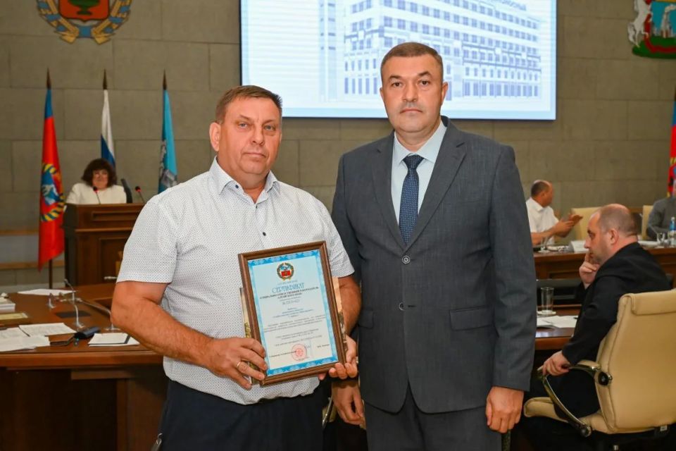 Актуальные вопросы рынка труда обсудили на заседании городской трехсторонней комиссии по регулированию социально-трудовых отношений Актуальные вопросы рынка труда обсудили на заседании городской трехсторонней комиссии по регулированию социально-трудовых отношений