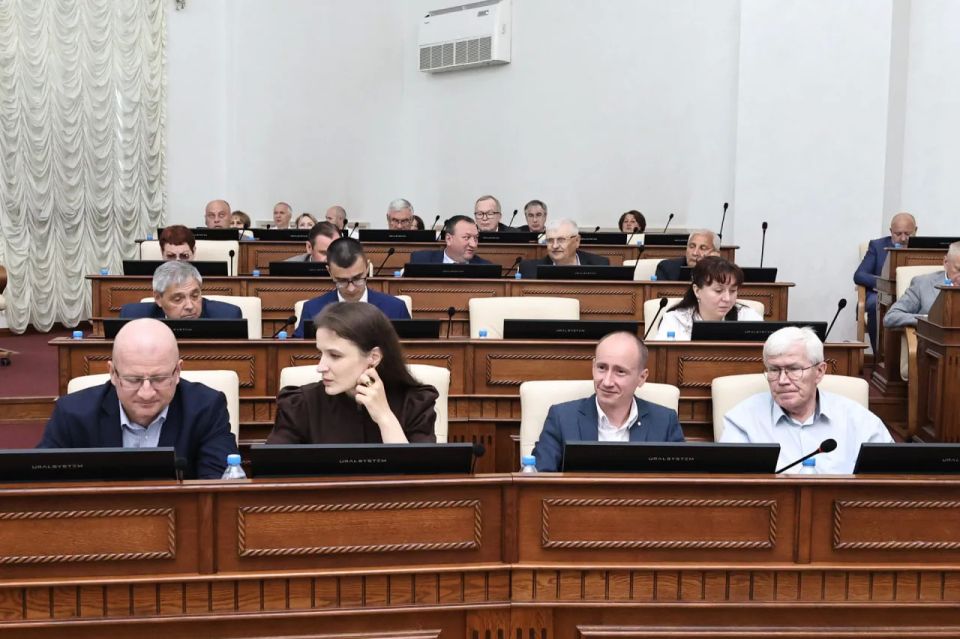 Выборы и краевой бюджет. Как прошла последняя перед каникулами сессия алтайских депутатов Выборы и краевой бюджет. Как прошла последняя перед каникулами сессия алтайских депутатов