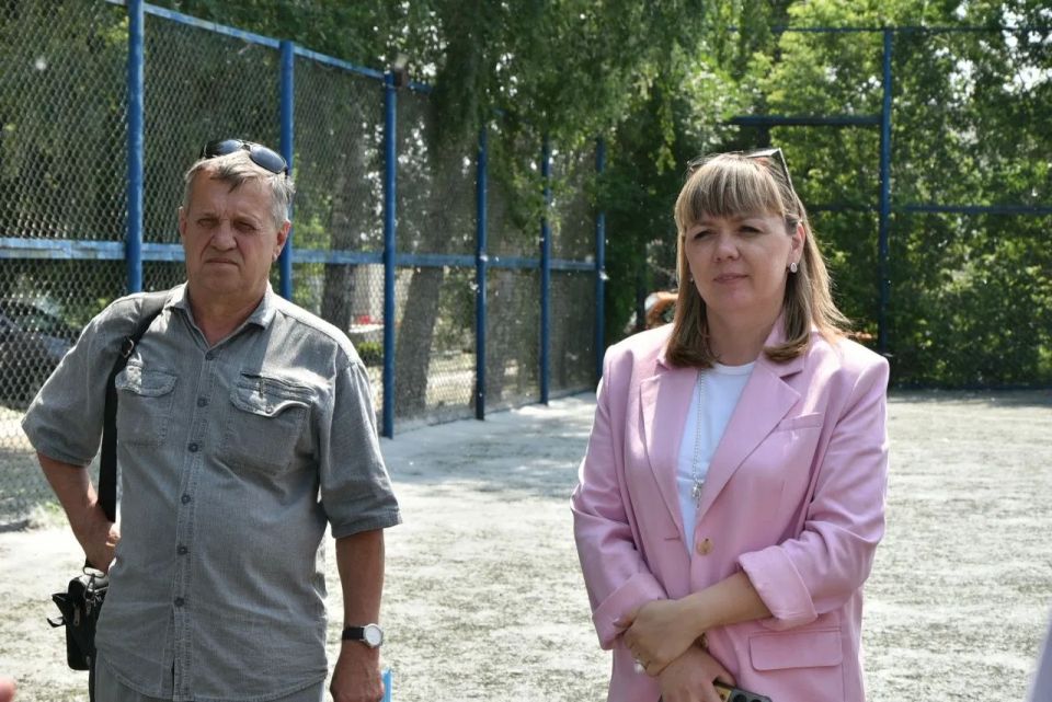 Практику реализации в Барнауле проекта «Дворовый инструктор» обсудили депутаты Алтайского Заксобрания и Барнаульской гордумы Практику реализации в Барнауле проекта «Дворовый инструктор» обсудили депутаты Алтайского Заксобрания и Барнаульской гордумы